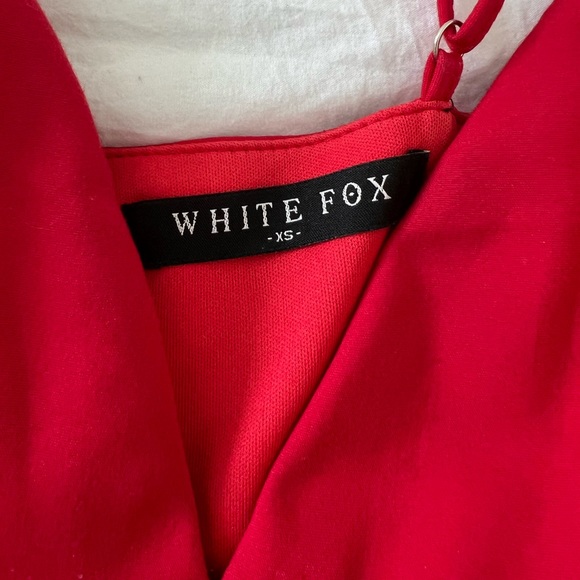XS White Fox red zip up mini dress - Picture 2 of 3